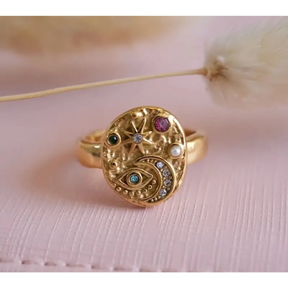 Celestial Star Moon Signet Ring Gold Tone Alloy Zirconia Sparkles Sizes 7 & 8